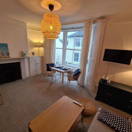 Centrally Located, Comfortable Apartment Near Station, Beach And North Laines Brighton Dış mekan fotoğraf