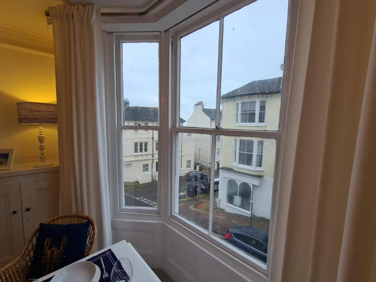Centrally Located, Comfortable Apartment Near Station, Beach And North Laines Brighton Dış mekan fotoğraf